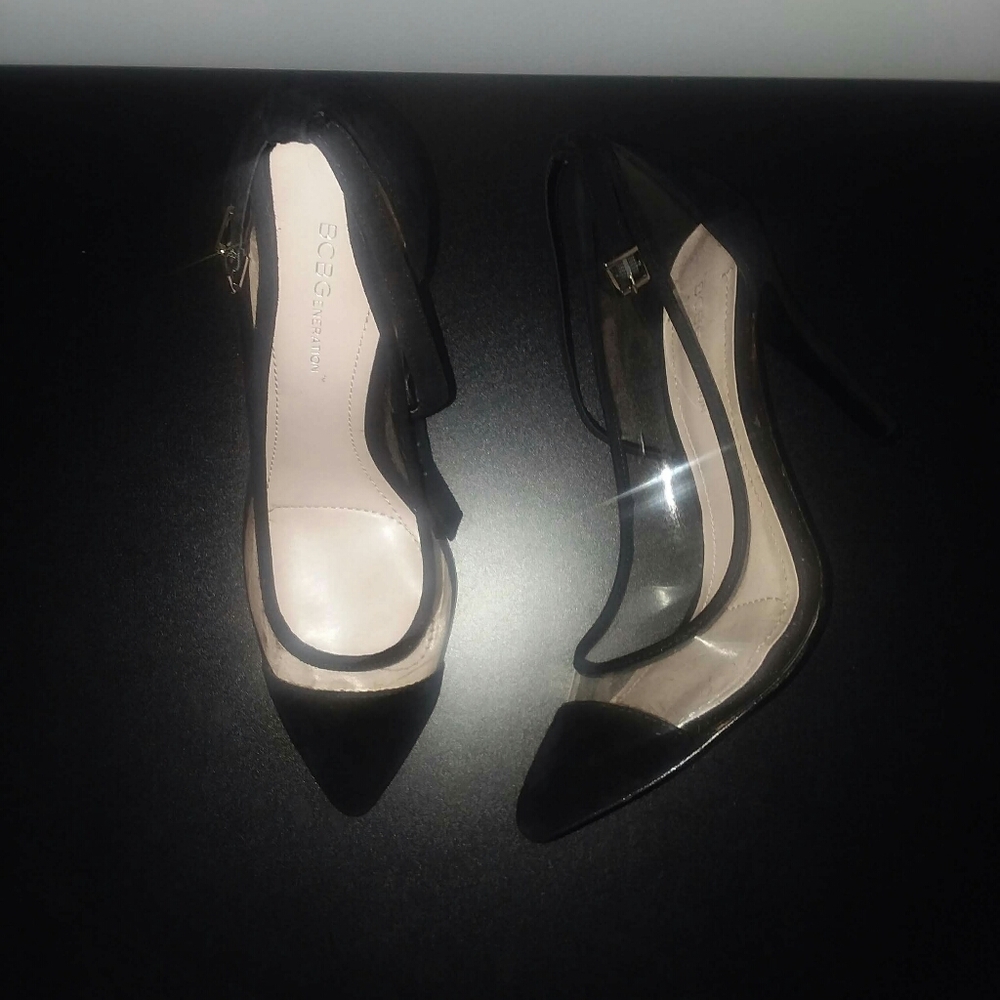 BCBGENERATION Cynthia Pointed Ankle-Toe Straps